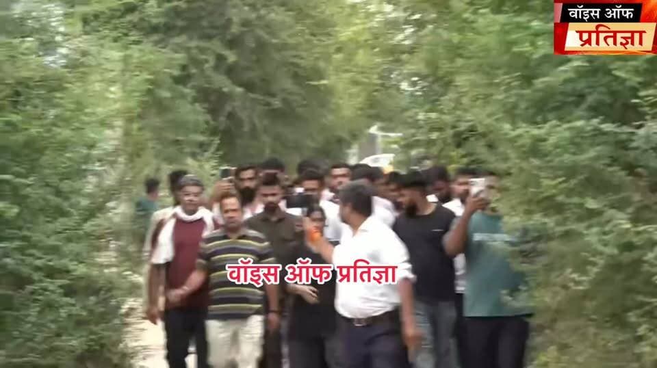जयपुर में कॉकरोच पार्टी के प्रवक्ता रांका को पीटकर भगाया: पथराव किया, बोले- बाहरी को घुसने नहीं देंगे; स्कूल का निरीक्षण करने गए थे