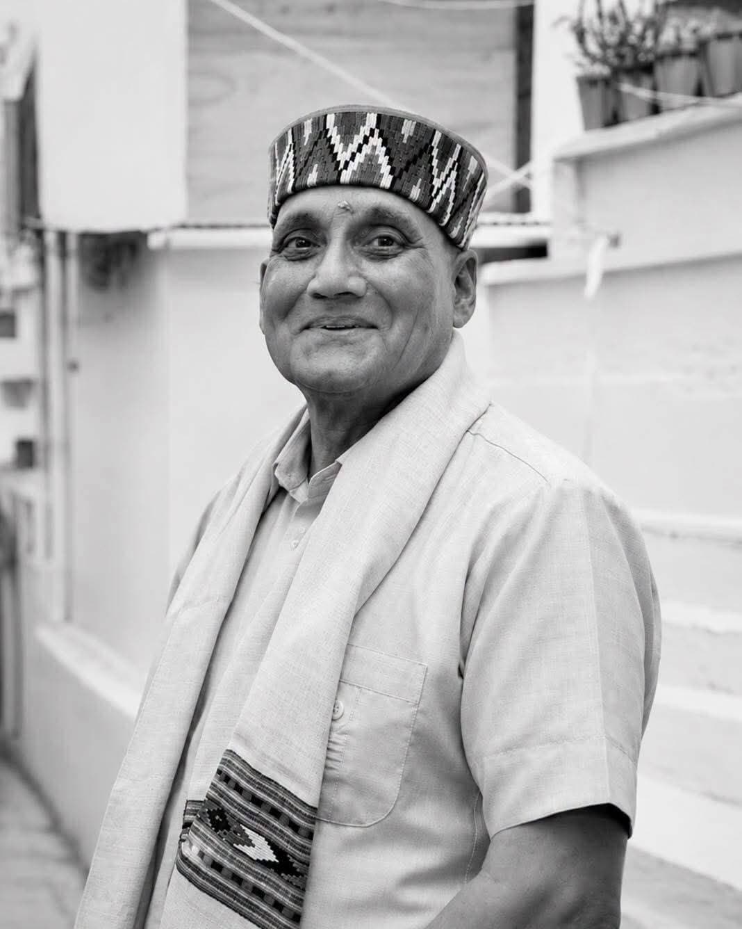 शौक समाचार:-
जोगिन्द्रनगर क्षेत्र के सेवानिवृत्त HAS अधिकारी,पूर्व SDM एवं दयानंद भारतीय पब्लिक सीनियर सेकेंडरी स्कूल, जोगिंद्रनगर के पूर्व प्रधानाचार्य श्री ओम प्रकाश ठाकुर जी का हुआ आकस्मिक निधन।
ईश्वर दिवंगत आत्मा को अपने श्रीचरणों में स्थान दें तथा शोकाकुल परिवार को इस अपार दुःख को सहन करने की शक्ति प्रदान करें।
ॐ शांति। 🙏
