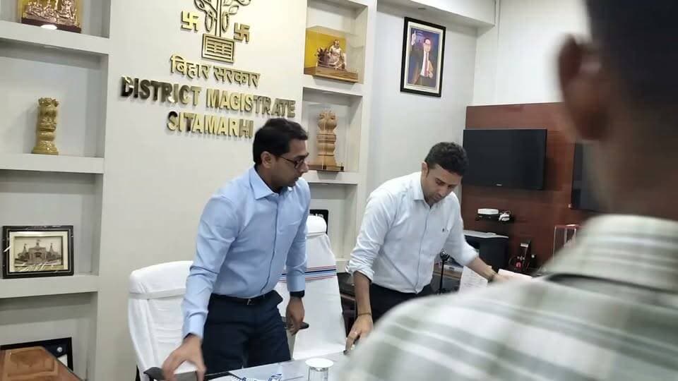 जिला पदाधिकारी तनय सुल्तानिया ने किया पदभार ग्रहण।