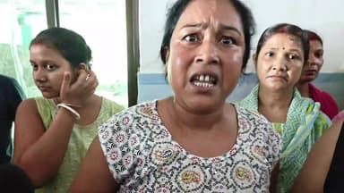 অন্নপূর্ণা যোজনার টাকা না পেয়ে বিক্ষোভ পৌরসভায়।#Dhupguri