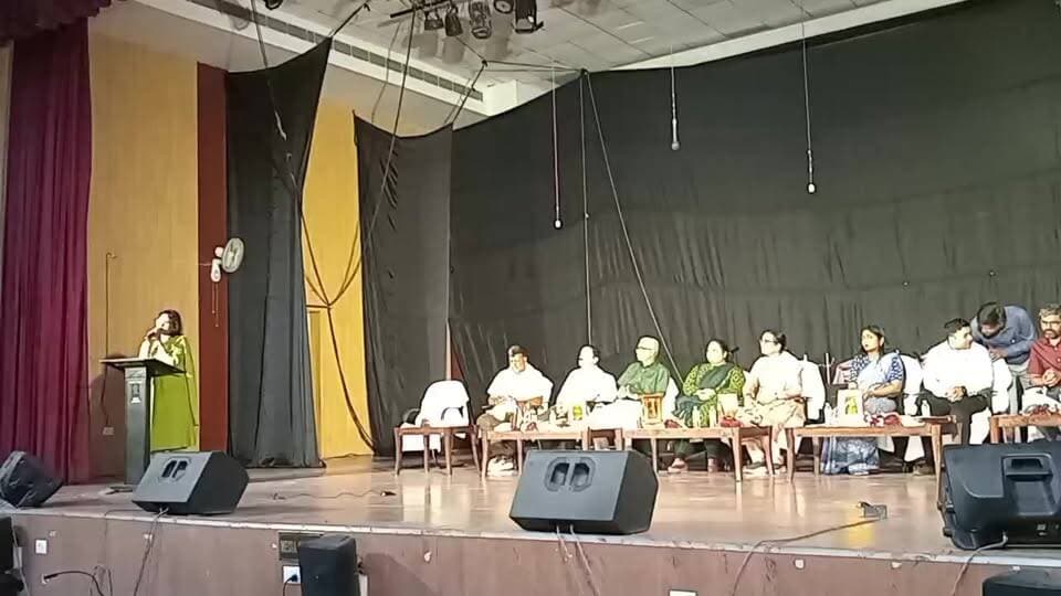 #छपरा में आज से शुरू होगा तीन दिवसीय ‘पुरबिया नाट्य महोत्सव-2026’, लोक संस्कृति की दीप प्रज्वलित कर उद्घाटन के बाद कला संस्कृति पदाधिकारी विभा भारती..
#Purabiya #Chapra #Saran
