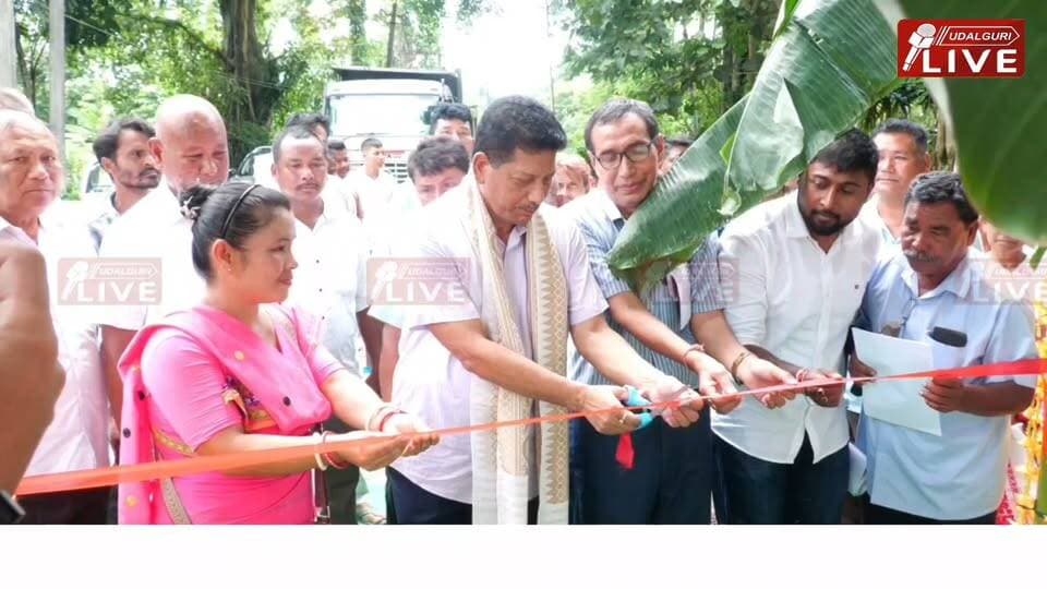 ◾ওদালগুৰিত প্ৰায় ১৯ কোটি টকাৰ তিনিটা উন্নয়নমূলক প্ৰকল্পৰ আধাৰশিলা স্থাপন DyCEM ৰিহণ দৈমাৰীৰ
◾ভল্লা নদীৰ ওপৰত ₹১৫ কোটি ব্যয়েৰে ২৪০ মিটাৰ দৈৰ্ঘ্যৰ পকী দলং নিৰ্মাণৰ শুভাৰম্ভ
◾শান্তিপুৰ–বনগ্ৰুম সংযোগী দলঙে ৬খন ৰাজহ গাঁৱৰ কেইবা হাজাৰ লোকক প্ৰদান কৰিব সুচল যাতায়াত
◾মঙ্গলপাৰা–বাদাম ফাৰ্ম সংযোগী PMGSY পথৰ আধাৰশিলা; ব্যয় ₹৩.১৩ কোটিৰো অধিক
◾২ নং আমজুলিত ₹৮৫ লাখ ব্যয়েৰে কালভাৰ্ট নিৰ্মাণৰ আধাৰশিলা স্থাপন।
◾বিটিচিৰ DyCEM তথা বিধায়ক ৰিহণ দৈমাৰীয়ে স্থাপন কৰে আধাৰশিলা
Rihon Daimari