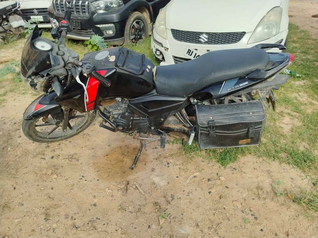 बालोतरा पुलिस अधीक्षक के निर्देश पर पुलिस थाना पचपदरा द्वारा अवैध मादक पदार्थ तस्करी के विरुद्ध प्रभावी कार्यवाही।
अवैध मादक पदार्थ 5.15 ग्राम एमडी मेफेड्रोन बरामद।
आरोपी तस्कर ओमाराम गिरफ्तार।।
Balotra Police