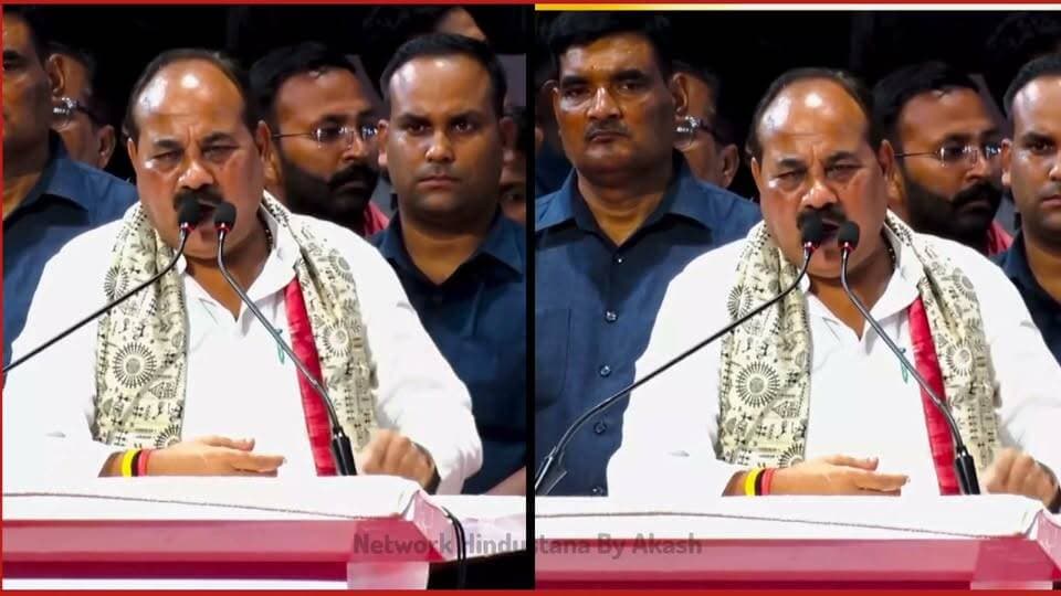 आज हम बात करेंगे चौहानों के जन नेता माने जाने वाले कैबिनेट मंत्री दारा सिंह चौहान की जिसने किसी भी पार्टी में रहा लेकिन हमेशा अपने नाम जीत दर्ज किया कई बर के विधायक लगातार दो बर से कैबिनेट मंत्री दारा सिंह चौहान के बारे में कैसा रहा उनका राजनीतिक सफर छात्र नेता से लेकर उत्तर प्रदेश के बड़े प्रावधान पर खड़े कैबिनेट में जगह बनाएं दारा सिंह चौहान जीने !