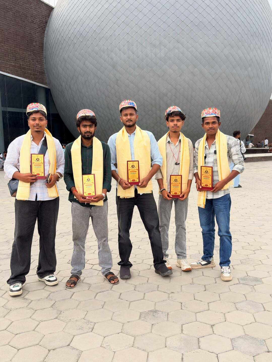 Truly honored and grateful to be recognized by Dance Fever Darbhanga. 🏆❤️
This appreciation means more than words can express.
Thank you for this beautiful gesture and for making this moment so special. 🙏✨
@dancefeverdarbhanga