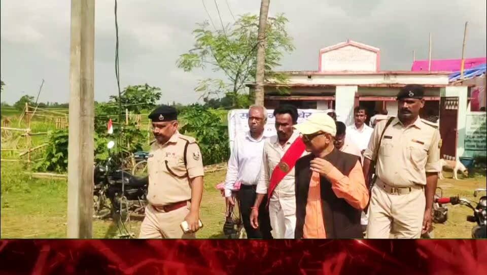 मूरहो पंचायत में लगा सहयोग शिविर, ग्रामीणों को मिला सरकारी योजनाओं का लाभ