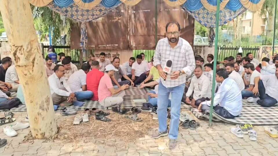 चेतावनी पटवारियों की हरियाणा में अपनी अपनी जमीन सभाल लो?