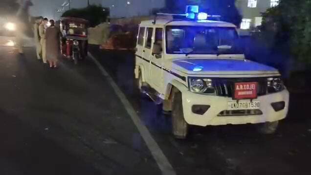 “रातभर चला परिवहन विभाग का ताबड़तोड़ चेकिंग अभियान, 551 मामलों में कार्रवाई से मचा हड़कंप” - Bahadrabad News
=================
_*पूरी ख़बर पढ़ने के लिए नीचे दी गई ब्लू लाइन पर क्लिक करें।*_
👇👇
https://bahadrabadnews.com/the-rapid-checking-campaign-of-the-transport-department-went-on-throughout-the-night-action-in-551-cases-created-a-stir/
*"बहादराबाद न्यूज़/ की खबरे व्हाट्सएप पर पाने के लिए ग्रुप से जुड़े.. क्लिक करे!*👇
https://chat.whatsapp.com/JRJhdKtAfvYEyJxTAHmU0W
=================
_*News by -SHAJAD ALI*_