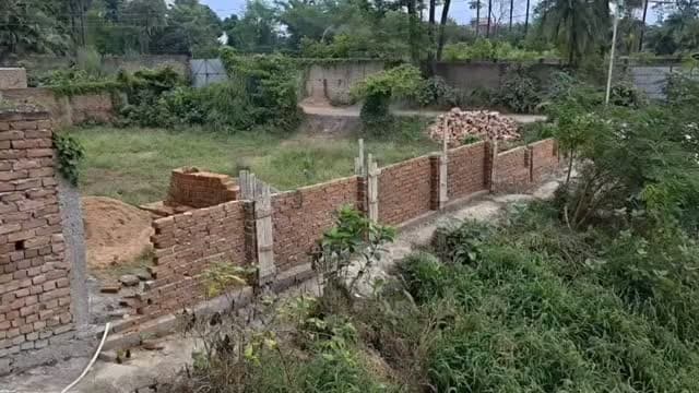 राजखंड गांव में कथित रूप से अवैध जमीन पर मकान बनाने के आरोप में पुलिस की बड़ी कार्रवाई तीन लोगों को हिरासत में लेकर कर रही पूछताछ #samastipur #bihar #viral #trendingreels #trendingnow