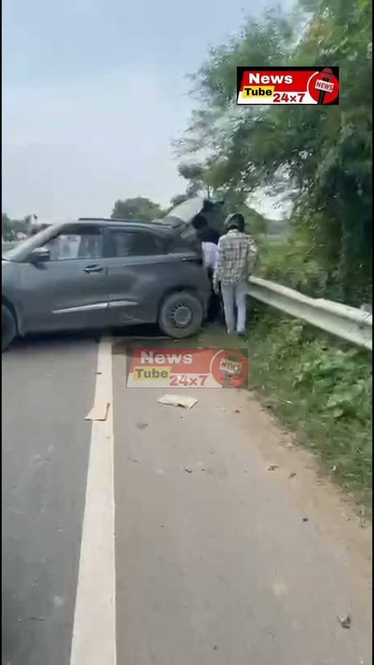 दुर्घटनाग्रस्त कार से शराब ले भागी ग्रामीण
News Tube 24X7 #HighwayAccident #LiquorSeizure #BiharNews #PoliceAction #BreakingNews #CrimeNews #HindiNews #NewsTube24x7 #ViralNews #LatestNews