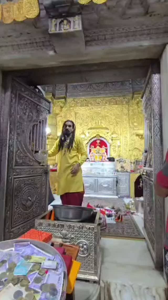 हमेशा की भांति हेलो चित्तौड़गढ़ चैनल पर सबसे पहले श्री सांवरिया सेठ के लाइव श्रृंगार दर्शन 🙏🙏🙏