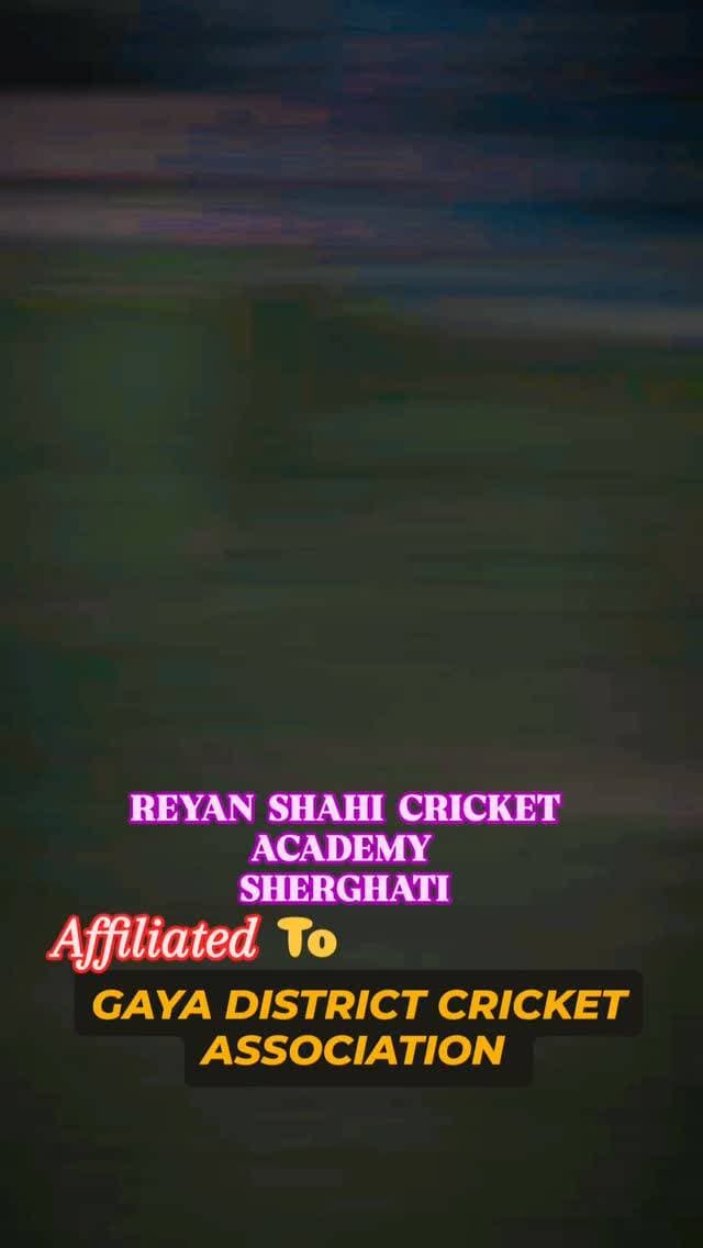 मंज़िले लाख कठिन आये गुज़र जाऊंगा
हौसला हार k बैठूंगा तो मर जाऊंगा
चल रहे थे जो मेरे साथ कहां है वो लोग
जो ये कहते थे k रस्ते में बिखर जाऊंगा #abuzarpathan #reyancricketacademy #cricketlovers #sherghati #cricketchallenge