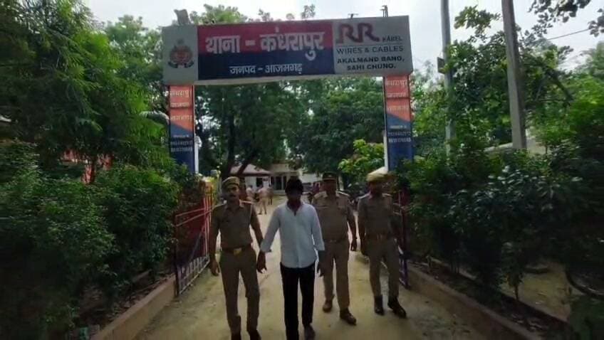 चेन स्नेचिंग और पुलिस पर फायरिंग करने वाला गैंगस्टर एक्ट का वांछित गिरफ्तार
https://abckhabar.in/?p=7696
