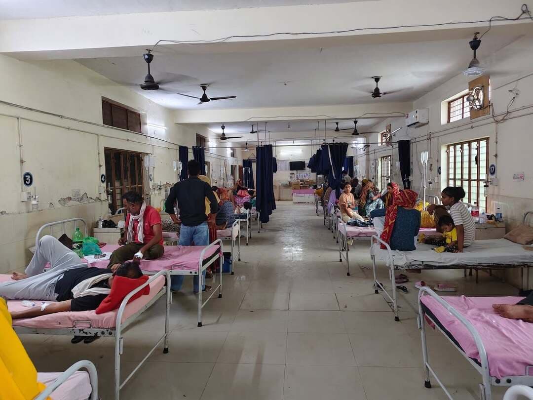 जिला अस्पताल बहरोड़ में पिछले दस दिनों में इलाज के लिए पहुँचे 14000 मरीज
