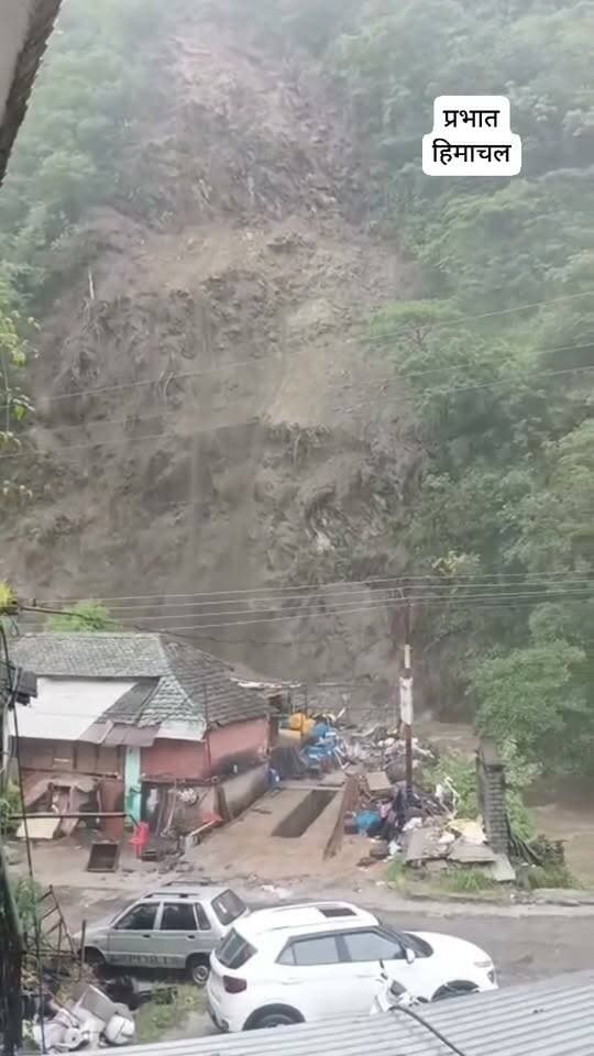 मंडी कटौला के नागनाला में फिर हुआ बड़ा भूस्खलन, उत्तरशाल क्षेत्र में मार्ग ठप...