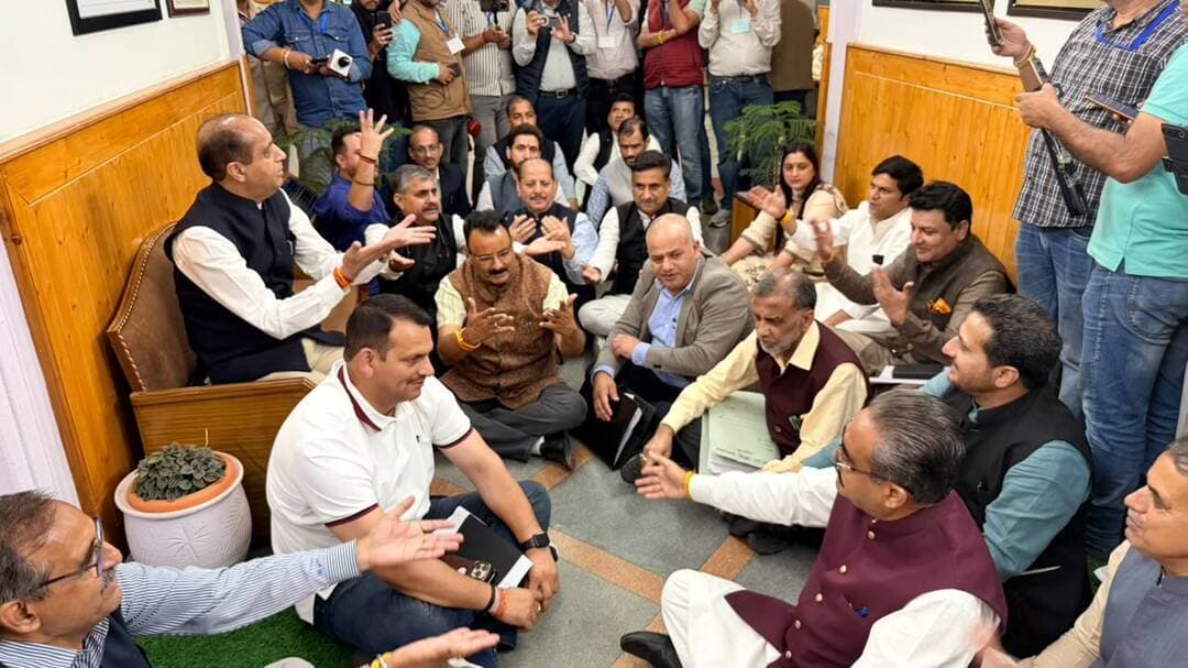 सदन में मुख्यमंत्री का झूठ नहीं चलेगा, राष्ट्रगान के समय का वीडियो जारी कर सत्य सामने लाएं: नेता प्रतिपक्ष
#हिमाचलप्रदेश #हिमाचलराजनीति #नेताप्रतिपक्ष #मुख्यमंत्री #विधानसभा #हिमाचलविधानसभा #राष्ट्रगान #सदन #राजनीति #PoliticalNews #HimachalNews #BreakingNews #LatestNews #HPNews