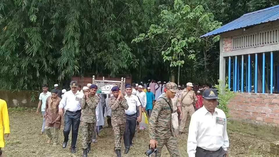 অন্তিম বিদায় ভাৰতীয় সেনা জোৱান আলমগীৰ হোচেন