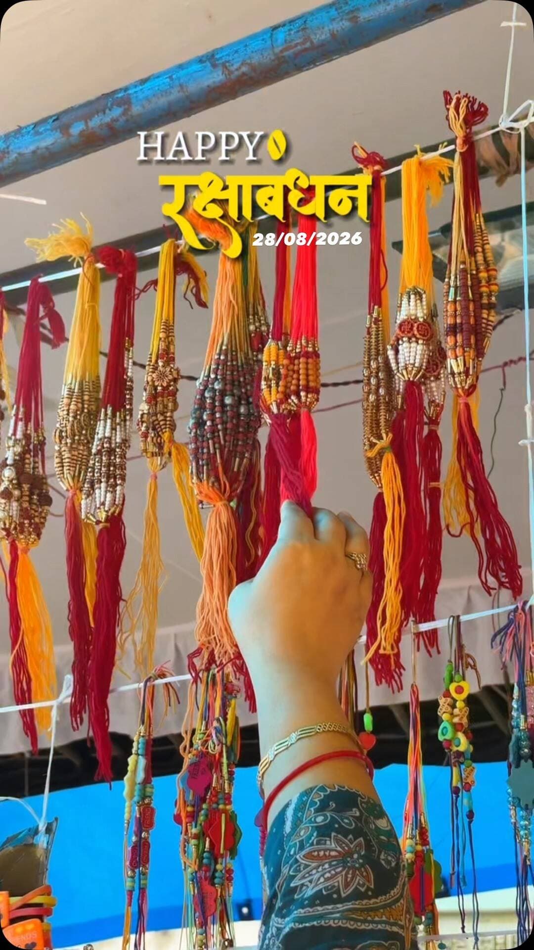 भाई-बहन के पावन रिश्ते का पर्व रक्षाबंधन की हार्दिक शुभकामनाएँ 🙏🏻🚩
.
.
#rakshabandhan #sibilings #rakhispecial #indianfestival #explorepage