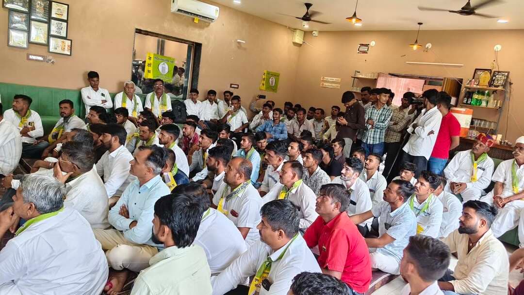 बालेसर कस्बे के एक होटल में RLP की बैठक आयोजित.... निकाय चुनावों को लेकर विस्तृत चर्चा की