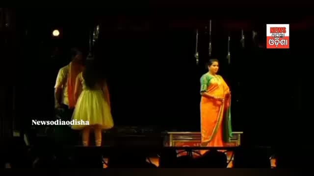 ସୌରଗୌରବେ ଆଗେଇ ଚାଲିଛି ଯାତ୍ରା ସିଂହବାହିନୀ ର ସୁପରହିଟ ନାଟକ ଏଡା ଦେଖନ୍ତୁ ଝଲକ
#jatra #jatrasinghabahini #Public #odisha #vairalvideo