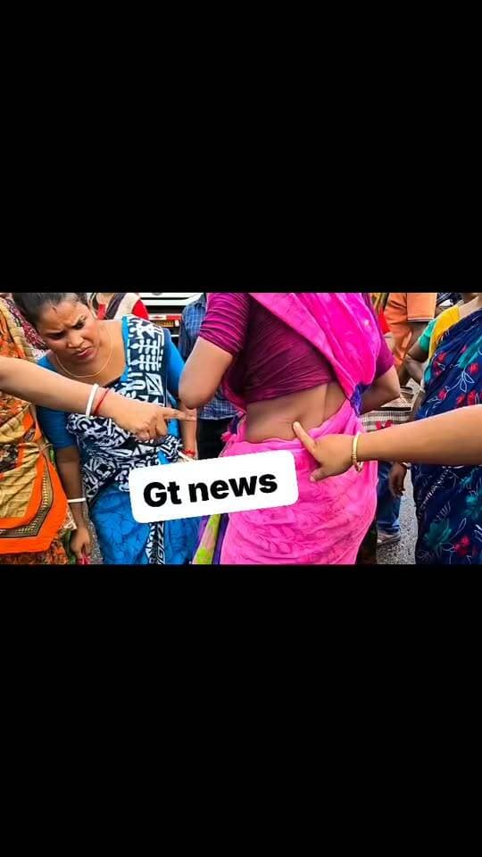 অন্নপূর্ণা ভান্ডারের টাকার জন্য রাস্তায় বিক্ষোভ করতে গিয়ে লাঠির আঘাত কোমরে