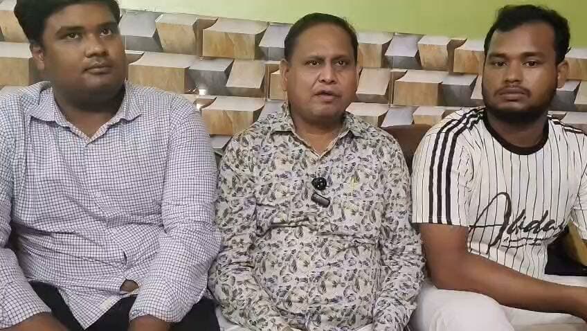 হুমায়ুন কবিরের(জনতা উন্নয়ন পার্টি) সাংবাদিক সম্মেলন