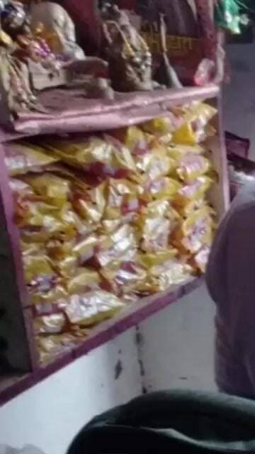 #चण्डौस किराने की दुकान से लिया सरसों के तेल का एक नमूना,जांच के लिए भेजा