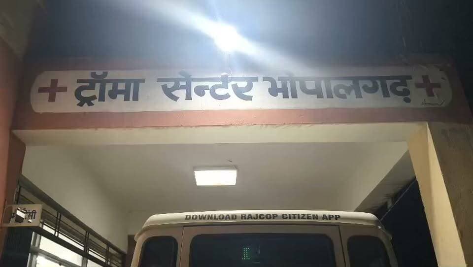 #भोपालगढ़ बुजुर्ग दम्पति पर ह*मले की जानकारी!! पुलिस मौके पर!! #जोधपूर रेफर करने की मिल रही जानकारी!!