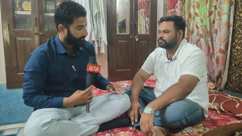 लाडनूँ:-नगर पालिका के #वार्ड 03 के युवा #निवर्तमान पार्षद मनसब खान से खास #बातचीत,पार्षद के तौर पर #कार्यकाल पूरा करने के बाद अब #दूसरी बार चुनावी मैदान में अपनी #किस्मत आजमा रहे हैं,#मनसब खान ने जनता की #अदालत में रखी अपनी #बात।
Mukesh Bhakar