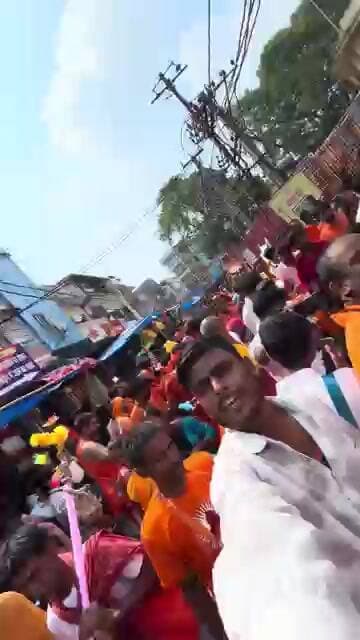 बेटी की मन्नत पूरी हुई तो खुशी में पिता ने कर दिया कुछ ऐसा, देखकर आप भी भावुक हो जाएंगे! 🙏