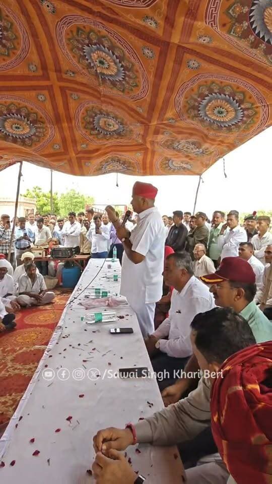 शौर्य चक्र विजेता शहीद सूबेदार गंगाराम चौधरी का 32वां शहीद दिवस कल नवनिर्मित छतरी व मुख्य द्वार का हुआ अनावरण
शेरगढ़ विधायक बाबु सिंह राठौड़....