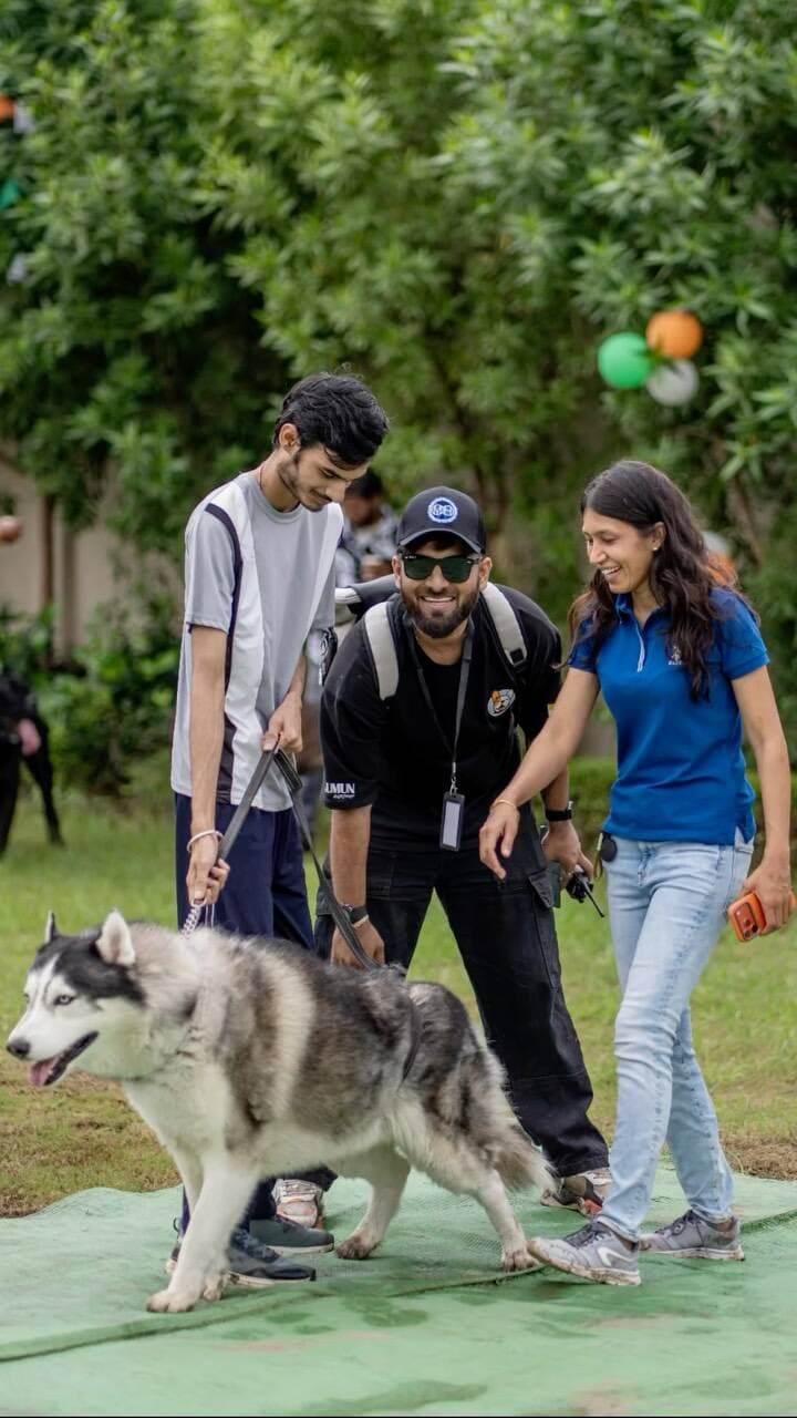 PAWS ANTHEM 2.0 🇮🇳🐾 — Bhopal, this was more than an event.
20+ moments. Hundreds of paws. Pet parents, volunteers, veterinarians, breed experts, an NGO, and one shared belief dogs deserve to be understood, respected and loved.
From @dr.mukesh_tiwari1978 sir, speaking about his veterinary expertise, to @sumitkumar071090 from examine live dog at the stage and answered question about German Shepherd to reminding us “kutte ko status ke liye mat palo, band karke mat rakho,”
from @dr.gaurav_vet.medicine sir,talking about responsible treat feeding, to @dr.aryavet ma’am calling out the lack of awareness in pet parenting and wants to help pet parents of Bhopal …
From being Bhopal’s warrior lady @shivaniabhimanyupatel our bhabhi carrying forward her husband Abhimanyu’s legacy through AMAWF, to breed knowledge shared by Yash Shrivastava and @kamles_sunshine sir, shared his experience and gave guidance about dobermans and Labrador.
And finally, one message from us:
“Humare liye har dog ek jaisa hai. Isliye humara naam — One Mission Dogs.” 🐾
This Independence Day, Bhopal came together for Central India’s only dedicated flag-hoisting ceremony for the pet community standing together, singing our National Anthem, celebrating freedom, and celebrating the bond we share with our dogs. 🇮🇳
There were countless moments we couldn’t fit into 58 seconds.
But every wag, every conversation, every volunteer, every expert and every pet parent who stayed till the end became a part of this story.
Paws Anthem 2.0 wasn’t just an event.
It was a community coming together.
And Bhopal… this is only the beginning. ❤️🐶
Season 3 is coming soon! Stay tuned🌅
If you were there, find yourself in this reel and tag your people.
If you missed it, welcome to One Mission Dogs.
One Mission. One Community. Every Dog Matters. 🐾
#onemissiondogs #dogevent #dogs #pet #fyp