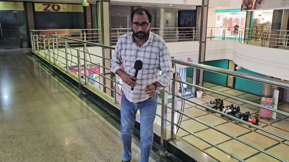 भिवानी वासियो जूते लेने है यहां आओ और 65% छूट है लूट लो?