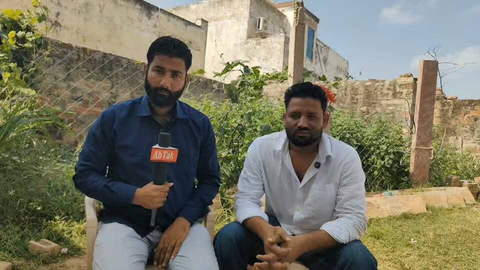 लाडनूँ:-इरफान #खान ने नगर पालिका के #वार्ड 01 से ठोकी ताल,#जनता की अदालत में रखी अपनी #बात।
Mukesh Bhakar
Karni Singh Ladnun