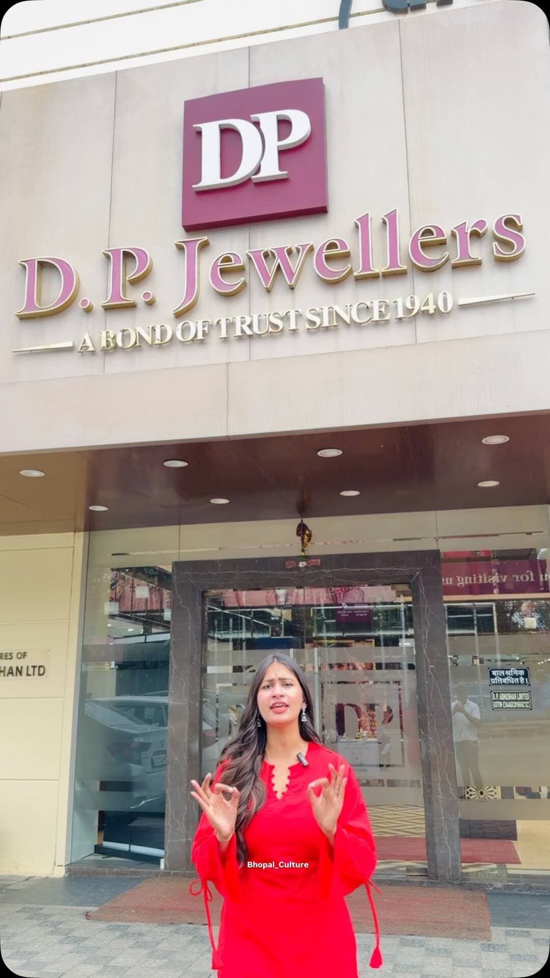 Bhopal, आपका favourite jewellery celebration शुरू हो चुका है!
D.P. Jewellers में शुरू हो चुका है Ring & Earring Festival — जहाँ आपका इंतज़ार कर रहे हैं beautiful Rings और glamorous Earrings के latest designs.
आइए और explore कीजिए jewellery की ऐसी collection जो हर look को बनाए और भी special.
📍 D.P. Jewellers, Bhopal
📅 22–31 August
#bhopal #bhopal_the_city_of_lakes #dpjewelry #bhopaljewellers
