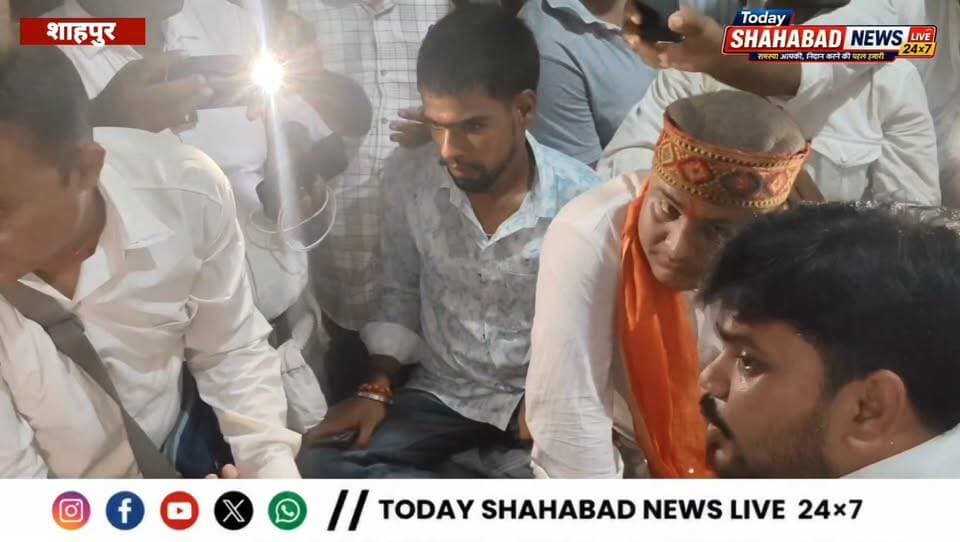 महिलाओं ने विधायक को याद दिलाई भरत तिवारी की बात—“झूठा वादा नहीं करना है”, विस्थापित परिवारों ने शाहपुर विधायक के सामने रखी अपनी पीड़ा