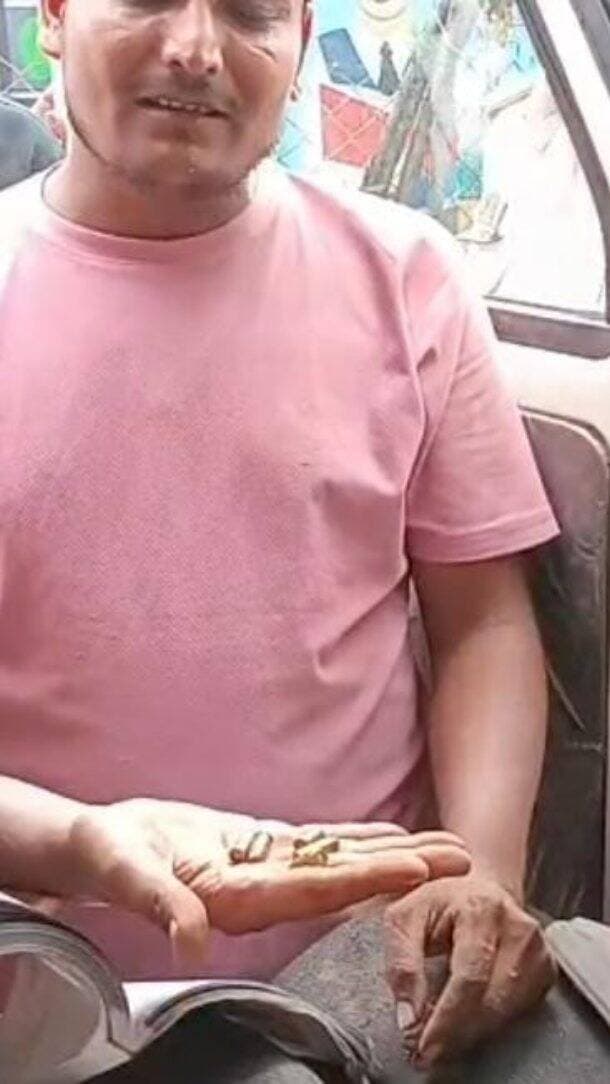 कोरबा: कबाड़ की गाड़ी में पिस्टल और 5 जिंदा कारतूस मिलने से हड़कंप, मुखबिर की सूचना पर पुलिस ने की कार्रवाई, कबाड़ी प्रहलाद साहू के खिलाफ आर्म्स एक्ट के तहत प्रकरण दर्ज
