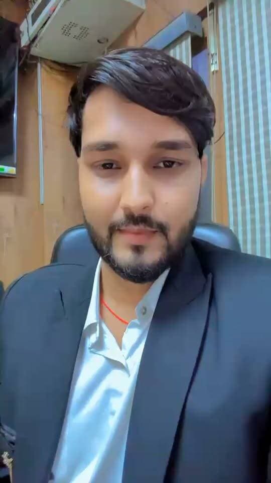 Bihar news : मनोकामना महादेव मंदिर में 26 अगस्त को भजन संध्या
बेतिया, पश्चिम चंपारण। शहर के सागर पोखर स्थित मनोकामना महादेव मंदिर परिसर में 26 अगस्त को भव्य भजन संध्या का आयोजन किया जाएगा। कार्यक्रम बुधवार की शाम छह बजे से शुरू होगा। आयोजन को लेकर मंदिर परिसर को आकर्षक ढंग से सजाया जा रहा है।भजन संध्या में भोजपुरी गायक धनंजय शर्मा, सुर संग्राम विजेता मास्टर विकास और भोजपुरी गायिका खुशी कक्कड़ अपनी प्रस्तुति देंगी। आयोजकों के अनुसार श्रद्धालुओं के लिए कार्यक्रम में प्रवेश निःशुल्क रखा गया है। भजन संध्या को लेकर श्रद्धालुओं और स्थानीय लोगों में उत्साह है। आयोजन समिति ने अधिक से अधिक लोगों से कार्यक्रम में शामिल होकर भक्ति संगीत का आनंद लेने की अपील की है।कार्यक्रम से संबंधित जानकारी एवं पूछताछ के लिए शिवचंद्रा से संपर्क किया जा सकता है।#ManokamnaMahadev #BhajanSandhya #Betia #WestChamparan #Bihar #Mahadev #ShivBhakti #BhajanProgram #DevotionalEvent #BhojpuriSinger #DhananjaySharma #MasterVikas #KhushiKakkar #SagarPokhar #BetiaNews #BiharNews #TempleEvent #HarHarMahadev #JaiMahakal #BhaktiSangeet