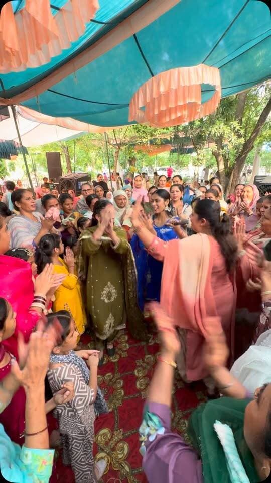 “ਤੀਆਂ ਮੈਦੇਵਾਸ ਦੀਆਂ
.
.
#trendingpost #viralvideo #punjabi #ghida #punjabiculture