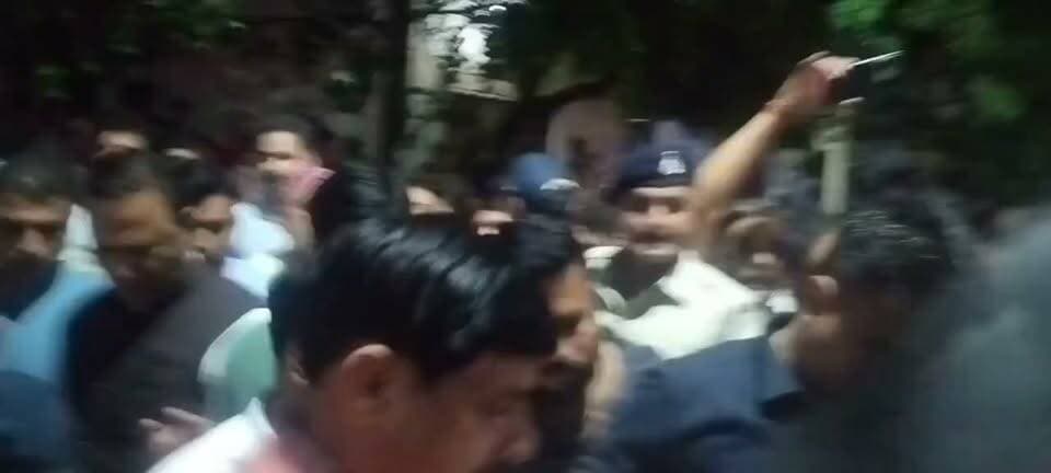मुख्यमंत्री मोहन यादव घुसे गुलाब नगर बस्ती में बाढ़ प्रभावित क्षेत्र का किया निरीक्षण