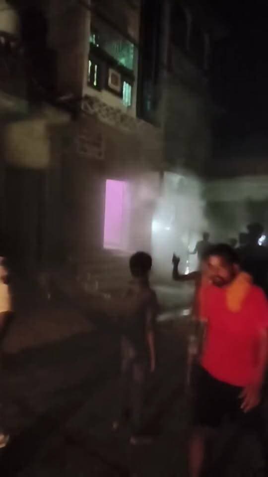 बाजपट्टी मधुबन बाजार रवि अलंकार ज्वैलरी में लगी आग
