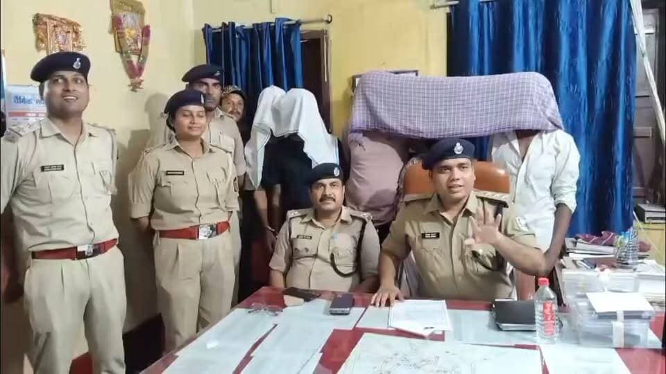 5 दिन में रंगदारी मांगने वाले 5 आरोपी गिरफ्तार, हथियार और कारतूस बरामद