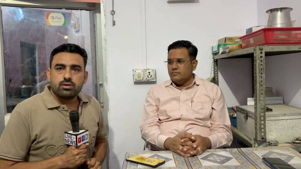 #परबतसर की राजनीति में बड़ा उलटफेर! पंकज पुरोहित ने #BJP छोड़ी, कांग्रेस का हाथ थामा… अब क्या है अगली रणनीति?”
Ramniwas Gawriya
BJP Rajasthan
News Circle
@top fans