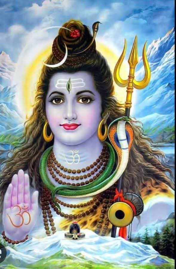 24 August 2026, सोमवार - पालमपुर पंचांग 🕉️
पालमपुर के अनुसार (Himachal Pradesh)
दिन: सोमवार, 24 अगस्त 2026
विक्रम संवत: 2083
मास: भाद्रपद, शुक्ल पक्ष
तिथि: पूर्णिमा - दोपहर 12:42 PM तक चतुर्दशी/पूर्णिमा का संधिकाल, उसके बाद पूर्णिमा प्रबल
वार: सोमवार - भोलेनाथ का दिन
नक्षत्र: श्रवण / धनिष्ठा - सुबह से
चंद्र राशि: मकर / कुंभ
सूर्य राशि: कन्या में 01° (अभी-अभी प्रवेश किया)
योग: शोभन - अतिगण्ड
करण: बव - बालव
समय
सूर्योदय: 5:53 AM
सूर्यास्त: 6:58 PM
चंद्रोदय: 6:20 PM (लगभग - पूर्णिमा के कारण बड़ा और चमकीला)
चंद्रास्त: अगली सुबह
शुभ-अशुभ मुहूर्त
ब्रह्म मुहूर्त: 4:23 AM - 5:08 AM
अभिजीत मुहूर्त: 12:01 PM - 12:52 PM - सबसे शुभ
अमृत काल: दोपहर के बाद
राहुकाल (सोमवार): 7:28 AM - 9:03 AM - कोई नया/शुभ काम इस समय न करें
यमगण्ड: 10:38 AM - 12:13 PM
गुलिक काल: 1:48 PM - 3:23 PM
भद्रा: नहीं है
ग्रह स्थिति इस दिन:
सूर्य कन्या में, बुध सिंह में, शुक्र तुला में, मंगल कर्क में 07°, बृहस्पति सिंह में, शनि-नेप्च्यून मेष में वक्री
खास बात: 24 अगस्त सोमवार पूर्णिमा के एकदम करीब है, शिवजी की पूजा, व्रत और चंद्रमा को अर्घ्य देना बहुत फलदायी रहेगा। पालमपुर में कल बारिश की संभावना 50% है, High 27°C Low 21°C, तो शाम को मंदिर जाते समय छाता ले जाएं।
किसी मुहूर्त का समय निकालना है?