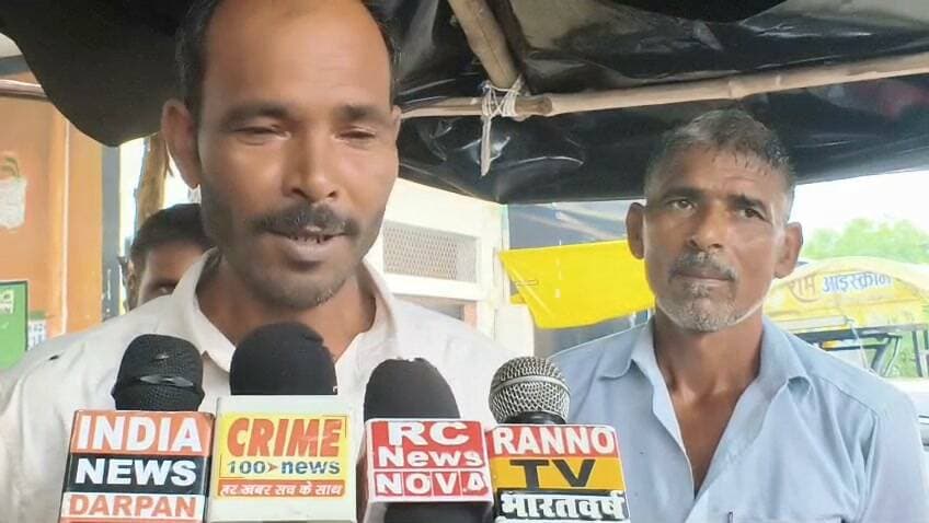 40 वर्षों से कच्ची शराब के कारोबार का आरोप, ग्रामीणों ने प्रशासन से लगाई बंद कराने की गुहार
प्रयाग केसरी से
मनोज कुमार बिन्द
बारा प्रयागराज
प्रयागराज। यमुनानगर के घूरपुर थाना क्षेत्र और करमा चौकी के अंतर्गत आने वाली पंवर ग्राम सभा के मजरा सुक्खू का पूरा गांव में कच्ची शराब और जुए के कथित कारोबार को लेकर ग्रामीणों में आक्रोश है। ग्रामीणों ने एकजुट होकर पुलिस प्रशासन, आबकारी विभाग और प्रदेश सरकार से गांव में चल रहे अवैध कारोबार पर तत्काल रोक लगाने की मांग की है।
ग्रामीणों का आरोप है कि सुक्खू का पूरा गांव में पिछले करीब 40 वर्षों से कच्ची शराब बनाने और बेचने का धंधा कथित रूप से चल रहा है। ग्रामीणों के मुताबिक गांव में खुलेआम कच्ची शराब तैयार की जाती है और आसपास के अन्य गांवों से भी लोग शराब पीने के लिए यहां पहुंचते हैं। इससे गांव का माहौल लगातार खराब हो रहा है और आए दिन विवाद की स्थिति बनी रहती है।