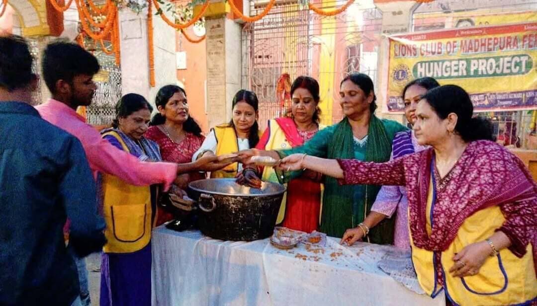ЁЯФ┤#Lions Club Femina, Madhepura
рд▓рд╛рдпрдВрд╕ рдХреНрд▓рдм рдлреЗрдорд┐рдирд╛, рдордзреЗрдкреБрд░рд╛ рдХреЗ рд╕рднреА рд╕рдореНрдорд╛рдирд┐рдд рд╕рджрд╕реНрдпреЛрдВ рдХреЗ рджреНрд╡рд╛рд░рд╛ рд╕рд╛рд╡рди рдХреЗ рдЕрдВрддрд┐рдо рд╕реЛрдорд╡рд╛рд░ рдХреЗ рдкрд╛рд╡рди рдЕрд╡рд╕рд░ рдкрд░ рдордзреЗрдкреБрд░рд╛ рдЬрд┐рд▓рд╛ рдореБрдЦреНрдпрд╛рд▓рдп рдХреЗ рд╢рд┐рд╡ рдордВрджрд┐рд░ рдкрд░ рдкреНрд░рд╕рд╛рдж рд╡рд┐рддрд░рдг рдХрд╛рд░реНрдпрдХреНрд░рдо рдХрд╛ рдЖрдпреЛрдЬрди рдХрд┐рдпрд╛ рдЧрдпрд╛ред
рд▓рд╛рдпрдВрд╕ рдХреНрд▓рдм рдлреЗрдорд┐рдирд╛, рдордзреЗрдкреБрд░рд╛
рд╕реЗрд╡рд╛ тАв рд╕рдорд░реНрдкрдг тАв рд╕рдВрд╡реЗрджрдирд╛