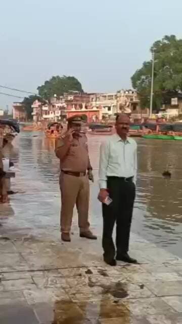 एसपी ने रामघाट का किया स्थलीय निरीक्षण। #viralnews #newslive #news #chitrakoot #breakingnews