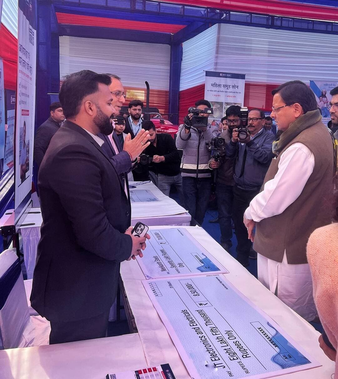 An honor to interact with CM of Uttarakhand Shri @pushkarsinghdhami.uk while representing our banks involvement in growth of MSME sector, Grateful for the opportunity 🥹♥️
#cmofuttarakhand #shripushkarsinghdhami #pushkarsinghdhami #uttarakhand #uttarakhandtourism #bjp #government #honor #proudmovement✌️