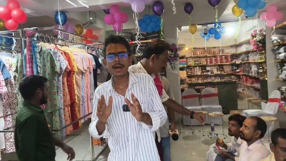 नेऊरा में हुआ नेऊरा मार्ट का शुभारंभ विधानपरिषद के उपनेता राजेन्द्र प्रसाद गुप्ता और कुम्हरार विधायक संजय गुप्ता ने फीता काट किया उद्घाटन #facebookvideo #facebookviral #facebookvideochalange #viralvideoシ #viralvideochallenge #viralpost #BreakingNews #bihtanews #neoranews