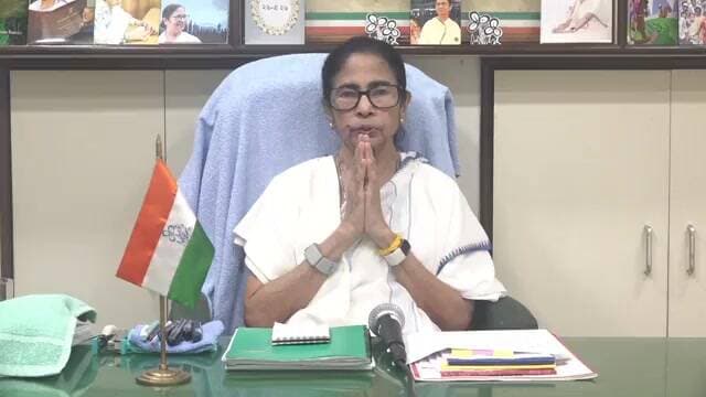 দলীয় কর্মী-সমর্থক ও জনসাধারণের উদ্দেশ্যে বার্তা মমতা বন্দ্যোপাধ্যায়ের